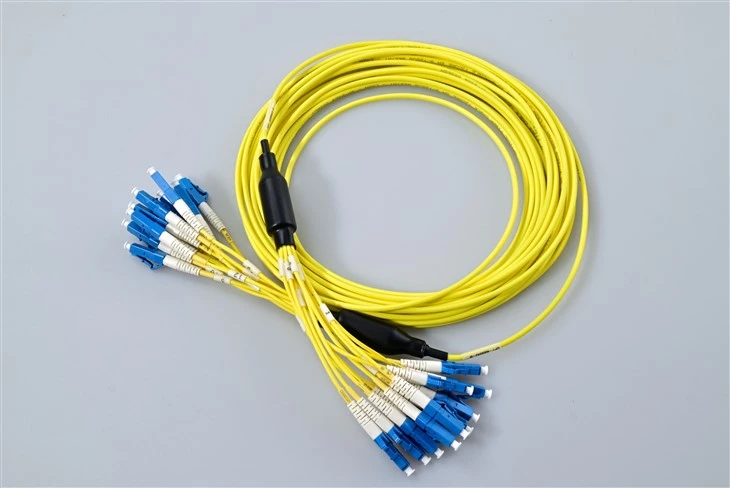 Fiber Optik Yama Kablosu Lc 12 CORE Paket Optik Kablo